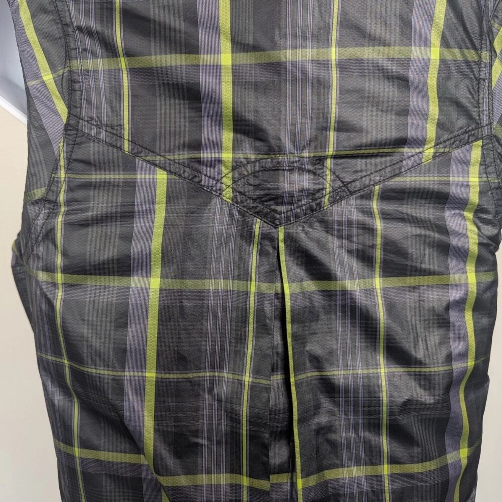 Nike Women’s M Reversible Golf Vest Gray Purple Green Plaid Full Zip Pocket Hood - Picture 10 of 10